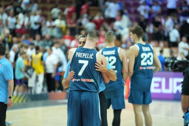 远离家人, 不被尊重