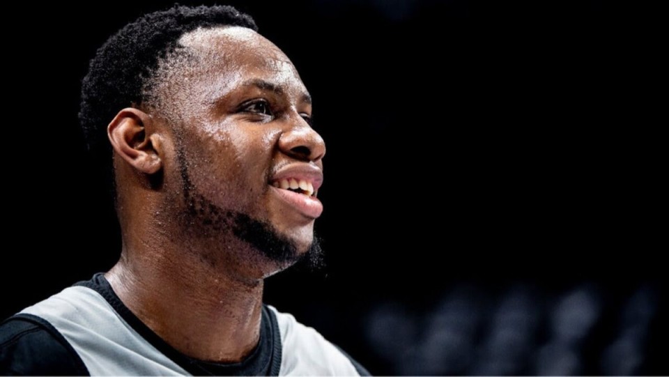 去了在马刺, 外线投射能